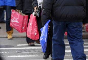 Crisi, 6mila negozi in meno ma è boom ambulanti Crisi, 6mila negozi in meno ma è boom ambulanti